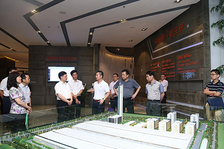 Deng Yugui, director of the CPPCC Social Law Committee, led the team to visit LINVOL to investigate